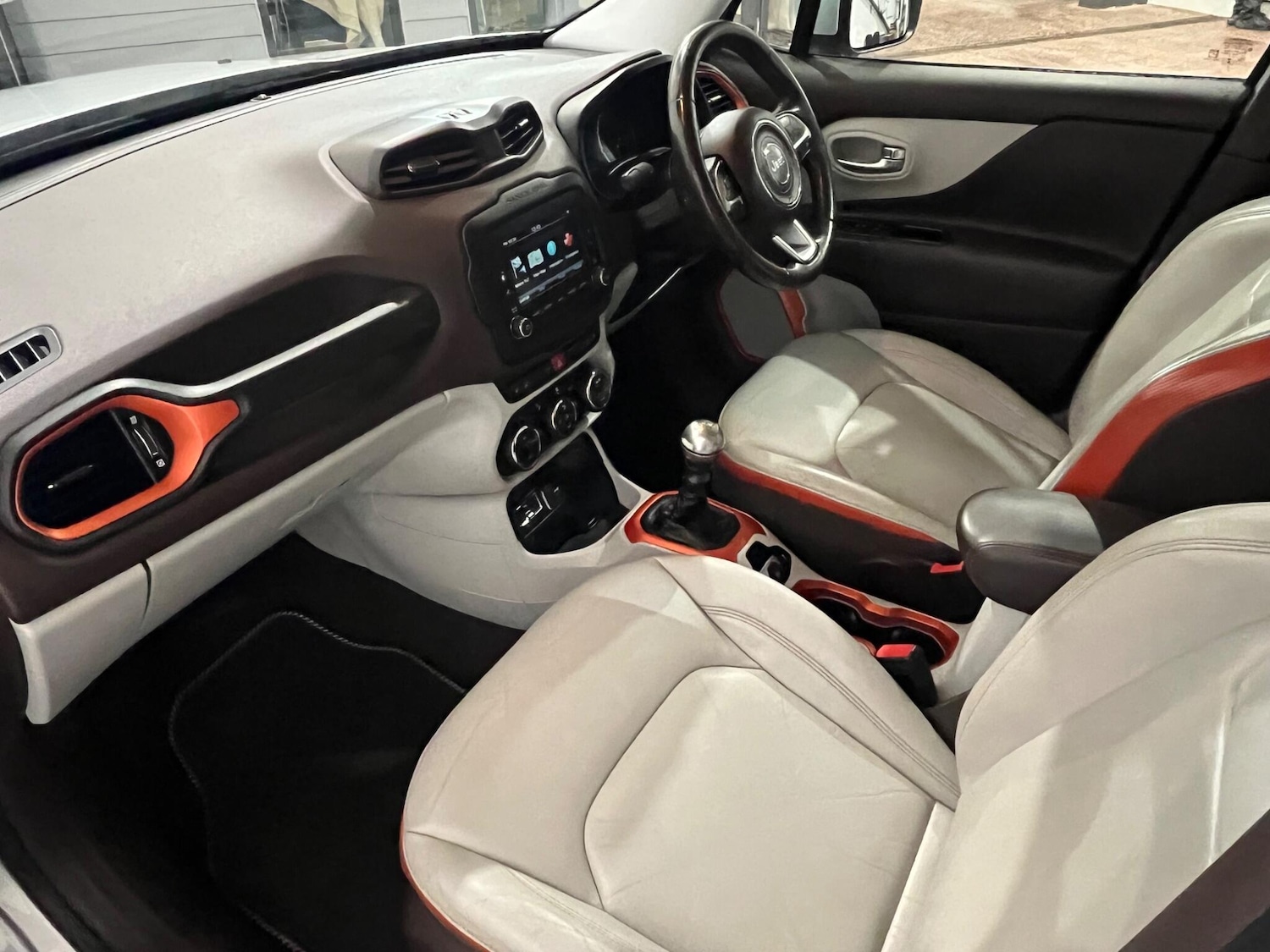 Used Jeep Renegade 2015 for sale - 76823757: Photo 61