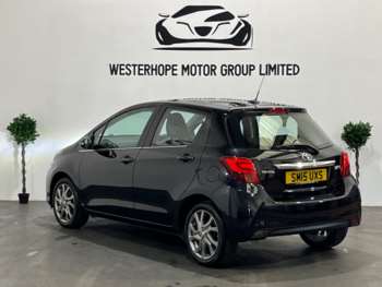 Used Toyota Yaris 2015 for sale - 74788858: Photo