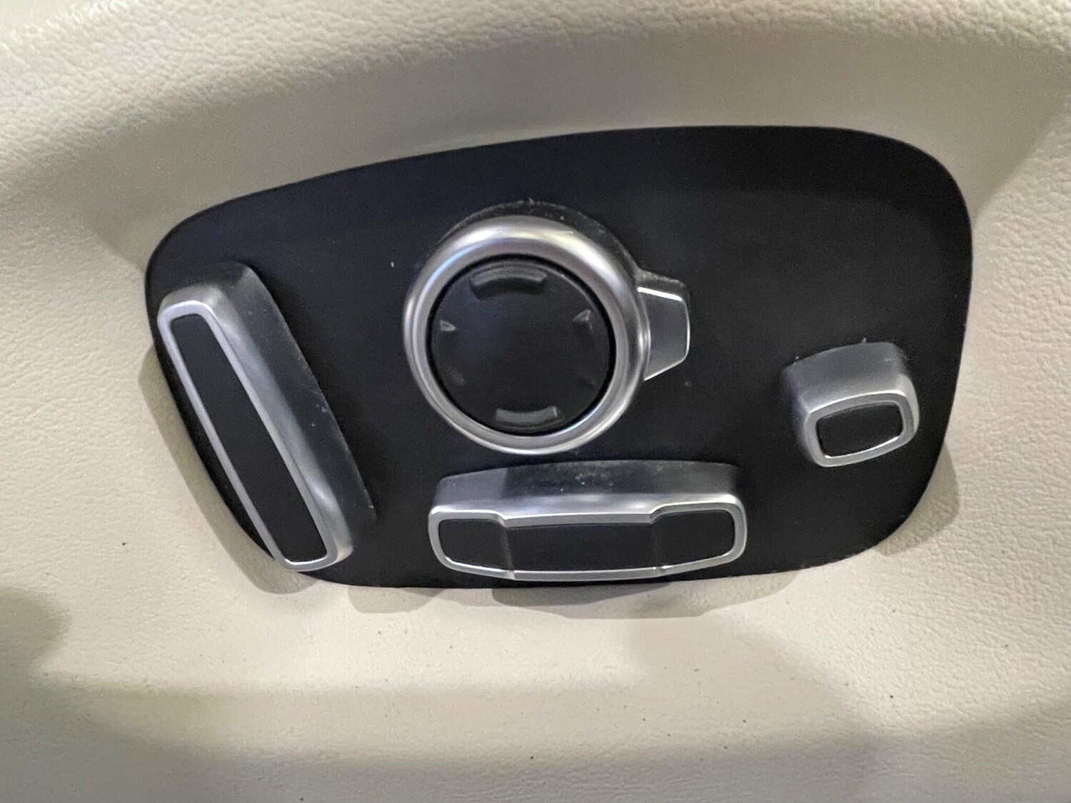 Used Land Rover Range Rover 2015 for sale - 77898173: Photo 35