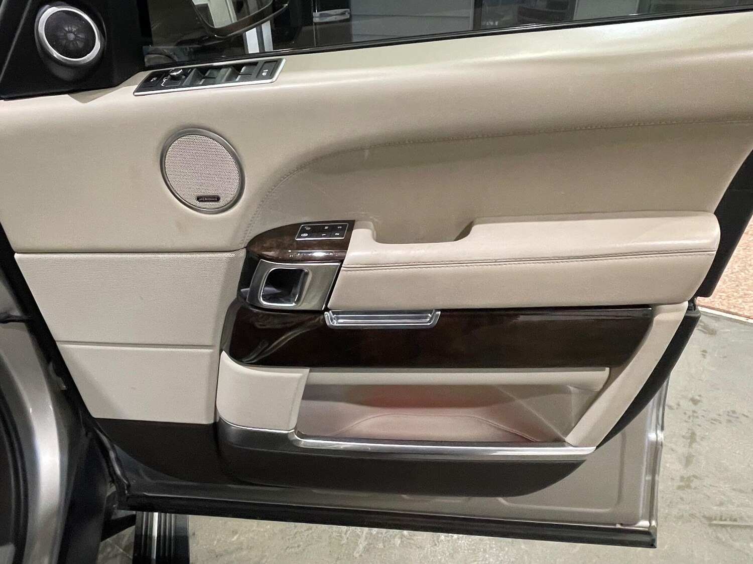 Used Land Rover Range Rover 2015 for sale - 77898173: Photo 46