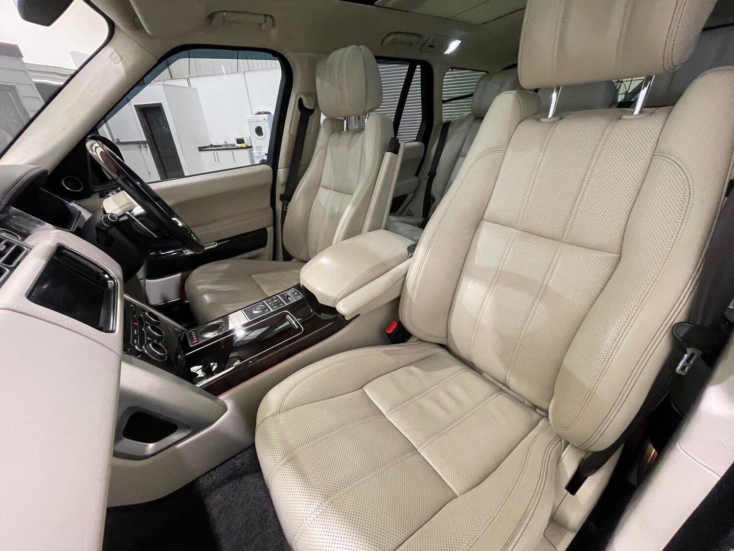 Used Land Rover Range Rover 2015 for sale - 77898173: Photo 62