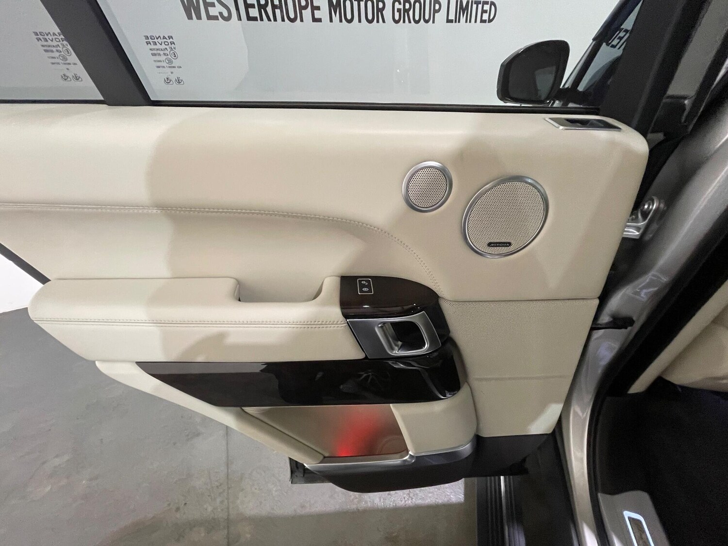 Used Land Rover Range Rover 2015 for sale - 77898173: Photo 78