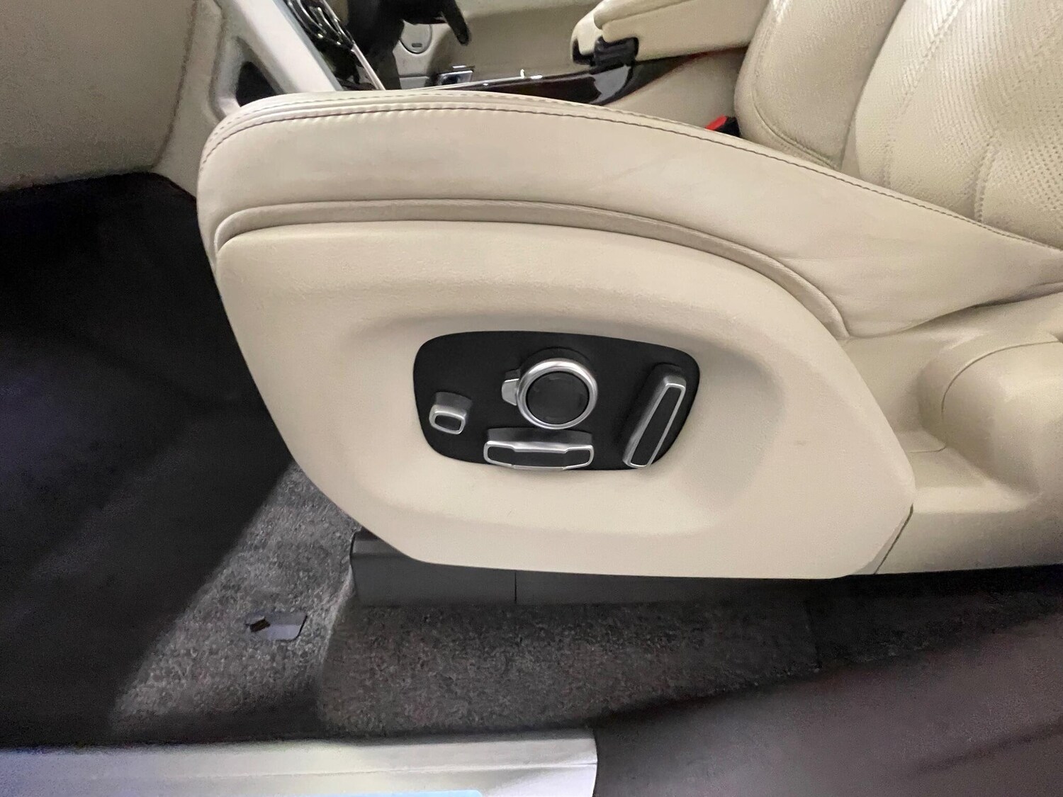 Used Land Rover Range Rover 2015 for sale - 77898173: Photo 79