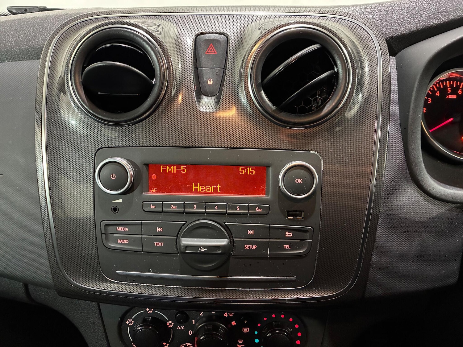 Used Dacia Sandero Stepway 2020 for sale - 77131127: Photo 26