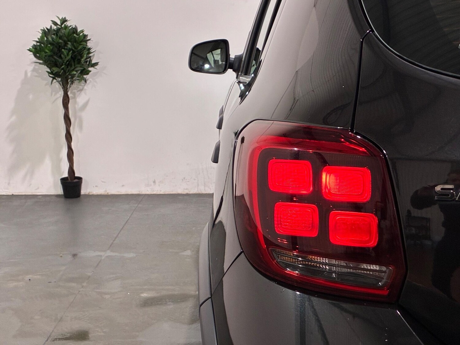 Used Dacia Sandero Stepway 2020 for sale - 77131127: Photo 29