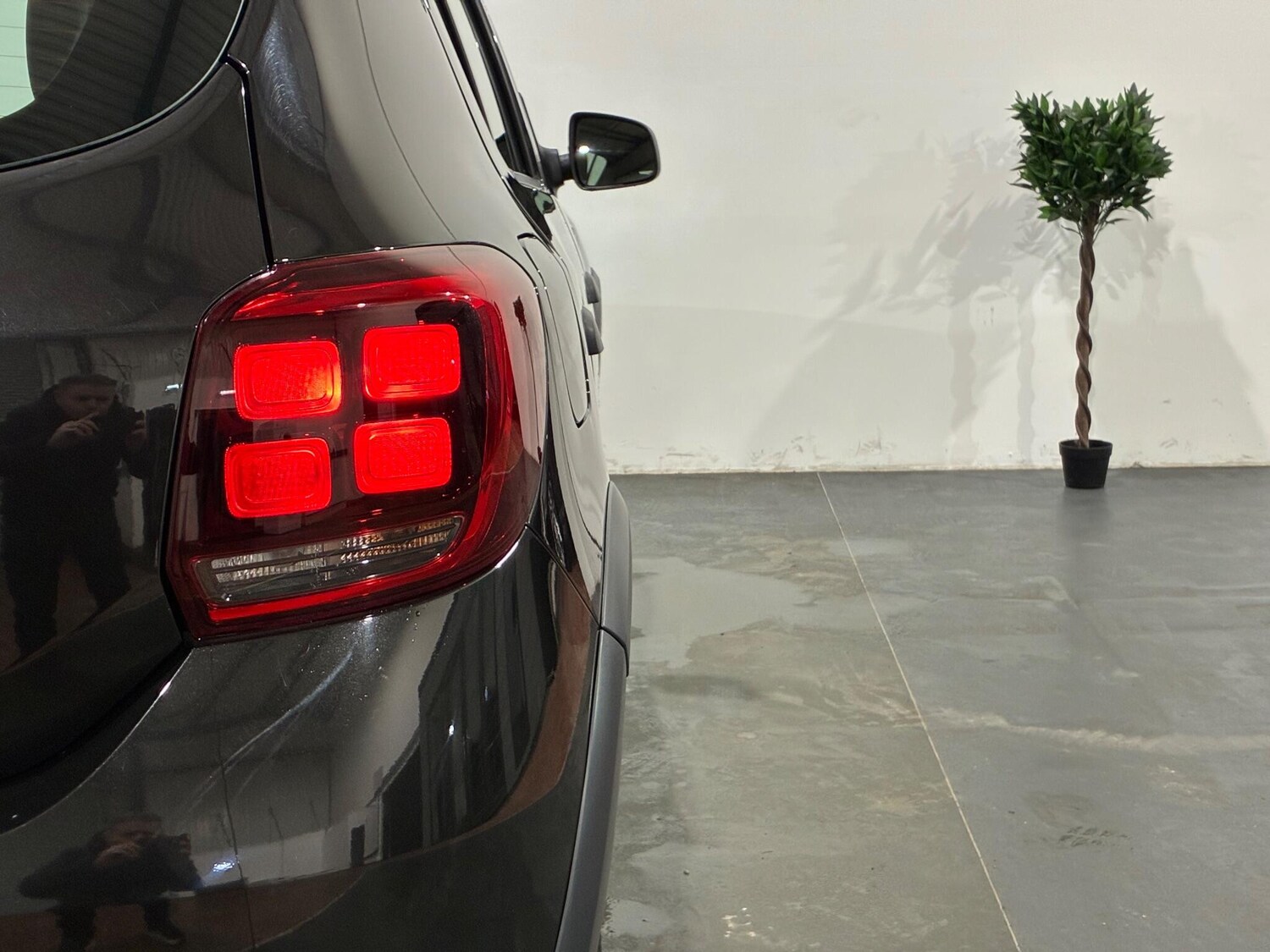 Used Dacia Sandero Stepway 2020 for sale - 77131127: Photo 30