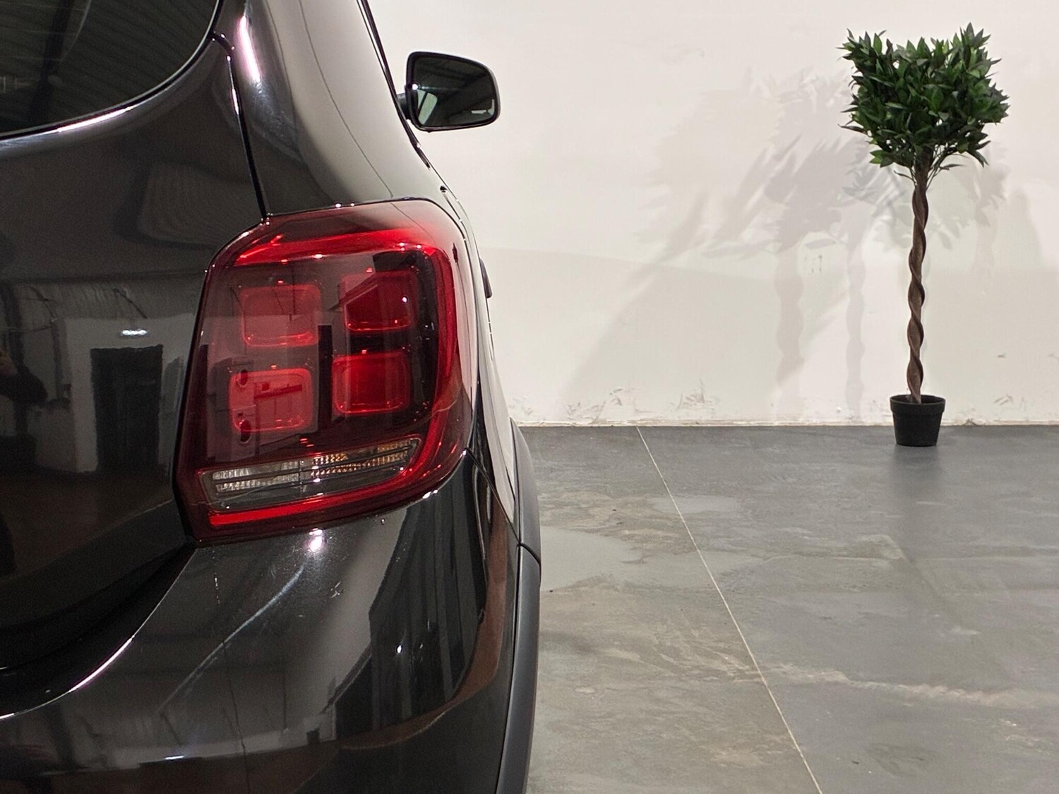 Used Dacia Sandero Stepway 2020 for sale - 77131127: Photo 31