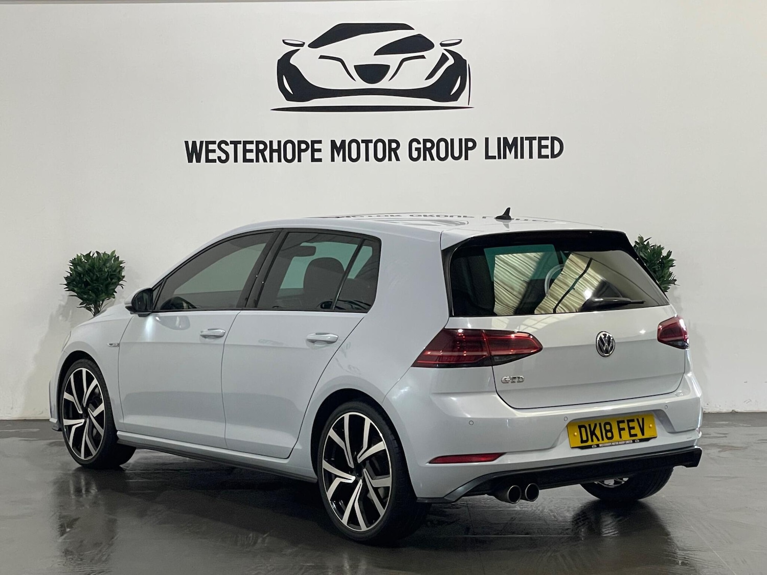 Used Volkswagen Golf 2018 for sale - 78072680: Photo 2