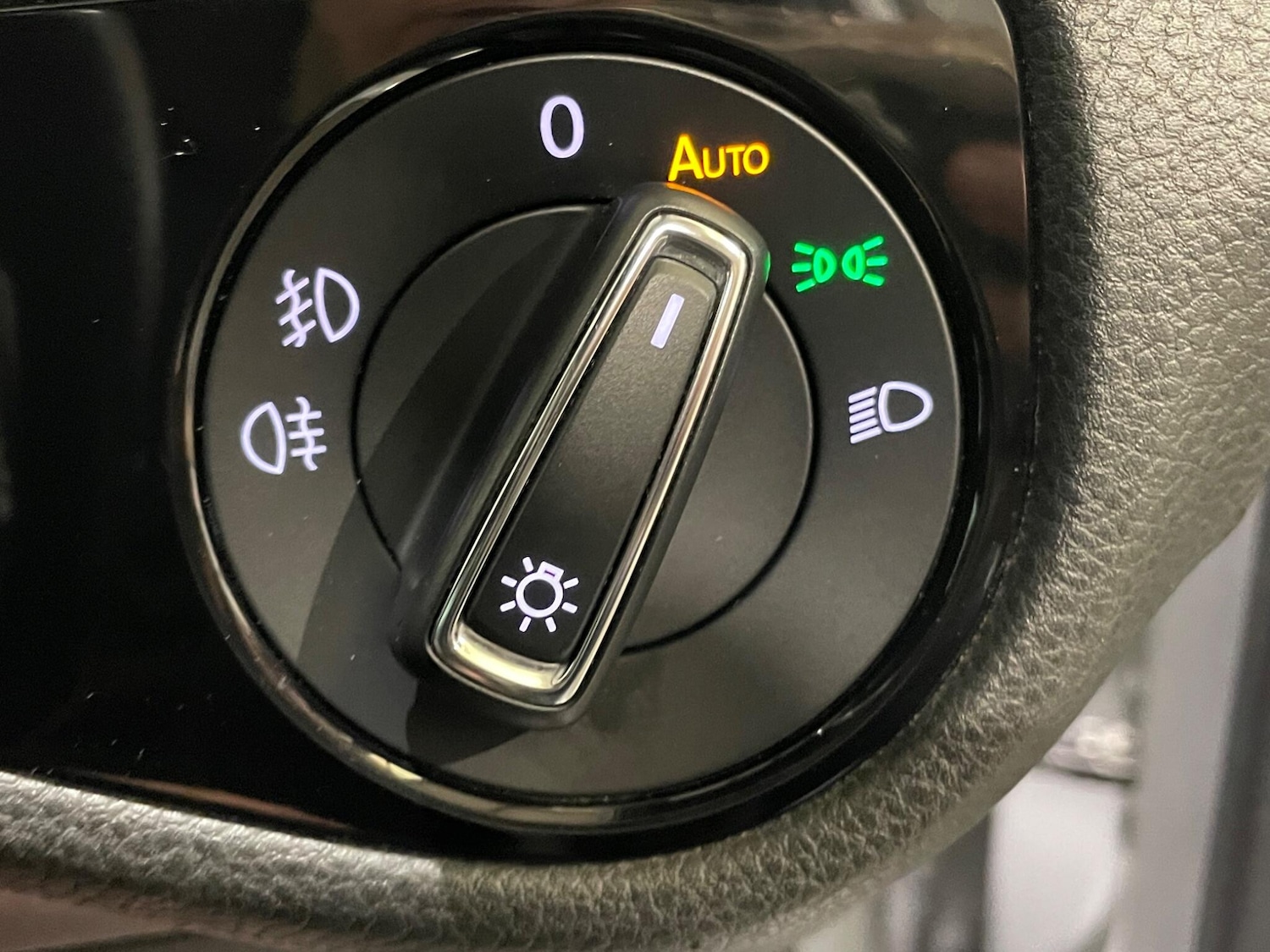 Used Volkswagen Golf 2018 for sale - 78072680: Photo 29