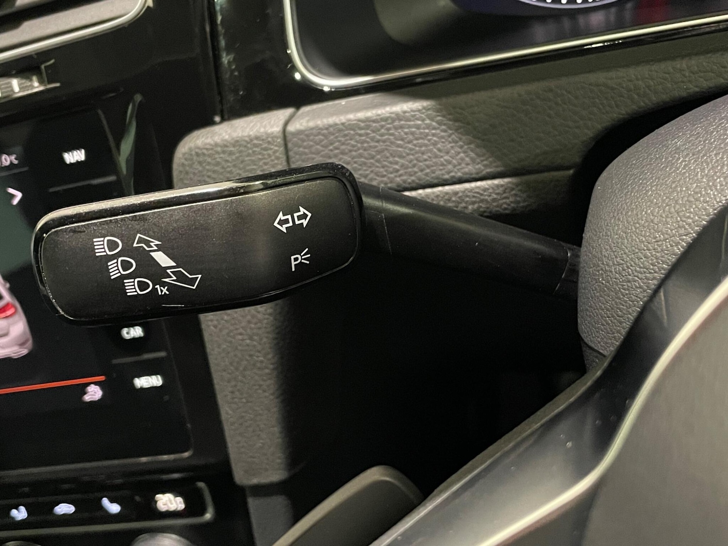 Used Volkswagen Golf 2018 for sale - 78072680: Photo 30