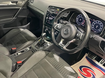 Used Volkswagen Golf 2018 for sale - 78072680: Photo