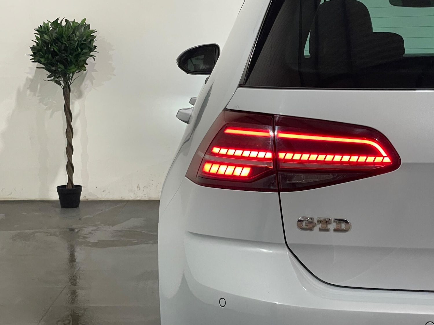 Used Volkswagen Golf 2018 for sale - 78072680: Photo 49