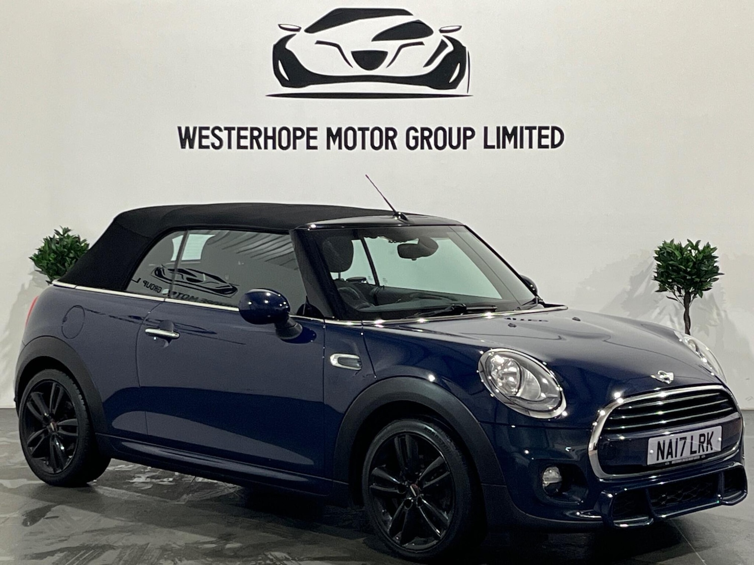 Used MINI Convertible 2017 for sale - 76239368: Photo 1