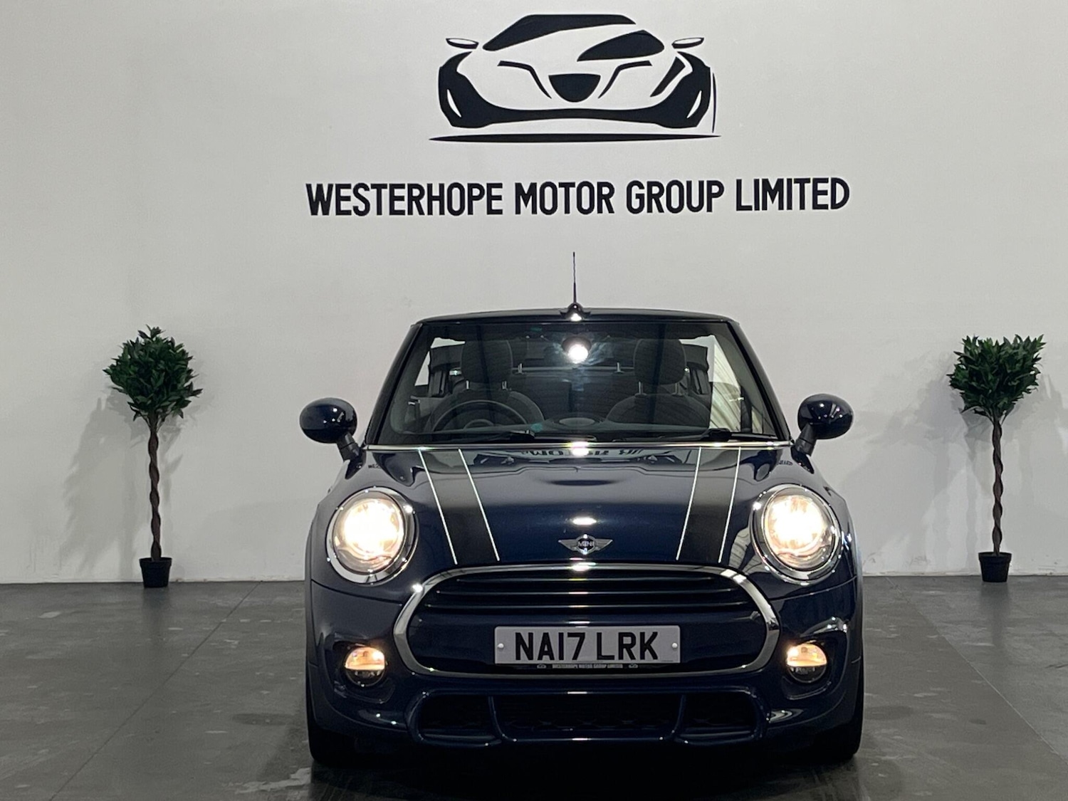 Used MINI Convertible 2017 for sale - 76239368: Photo 10