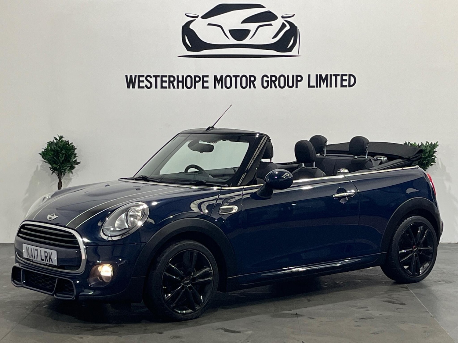 Used MINI Convertible 2017 for sale - 76239368: Photo 12