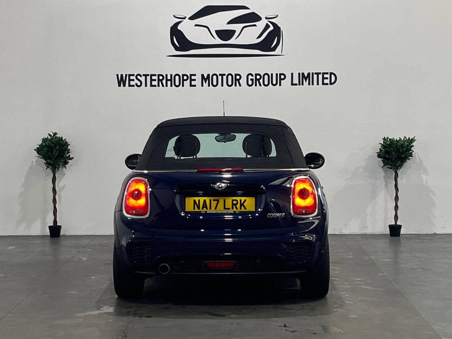 Used MINI Convertible 2017 for sale - 76239368: Photo 17