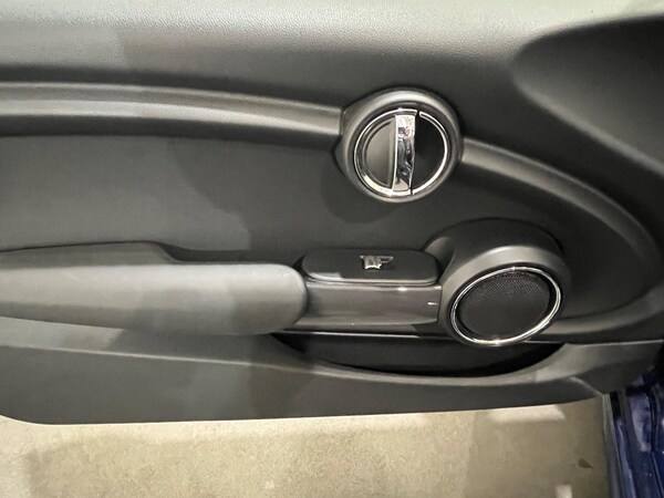 Used MINI Convertible 2017 for sale - 76239368: Photo 24