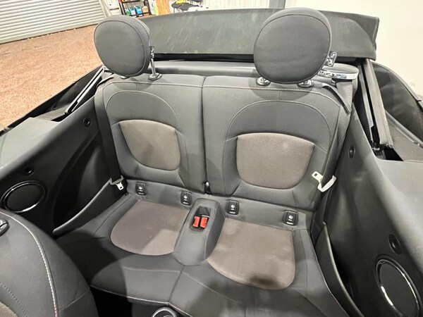 Used MINI Convertible 2017 for sale - 76239368: Photo 25