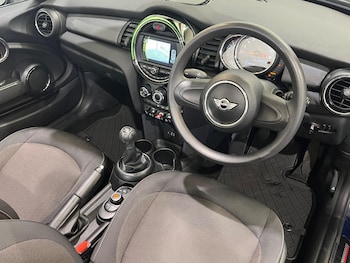 Used MINI Convertible 2017 for sale - 76239368: Photo 3