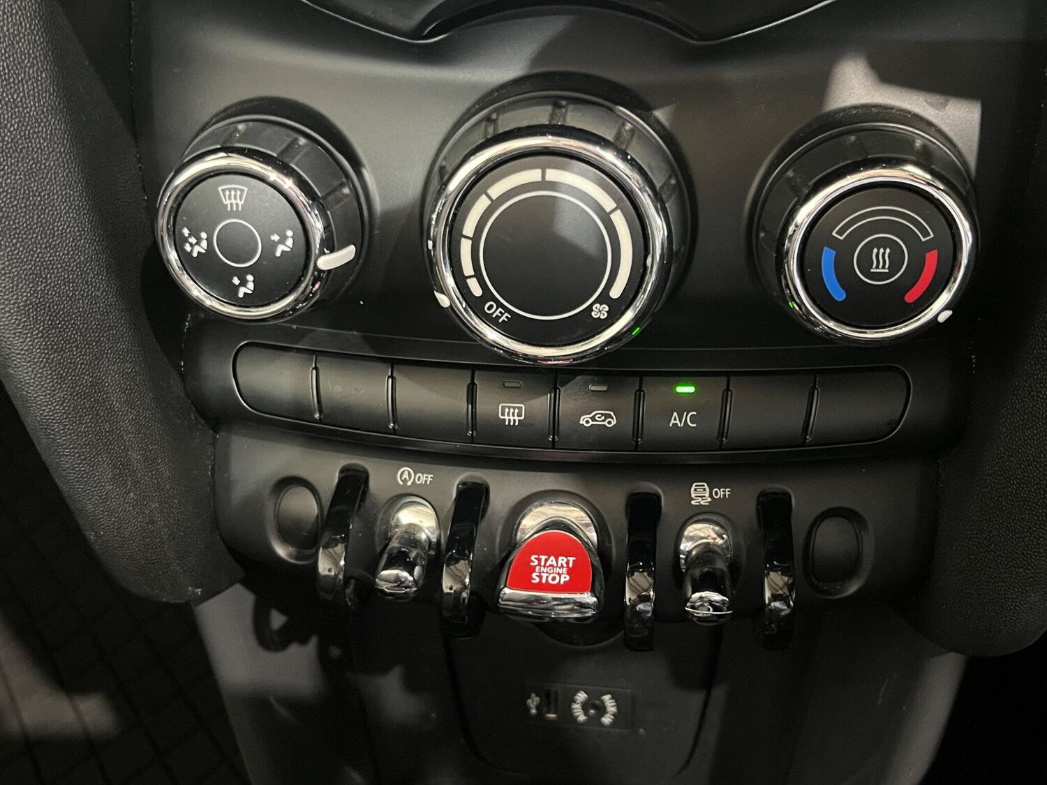 Used MINI Convertible 2017 for sale - 76239368: Photo 48