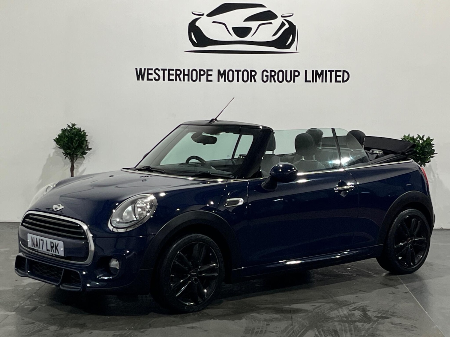 Used MINI Convertible 2017 for sale - 76239368: Photo 7