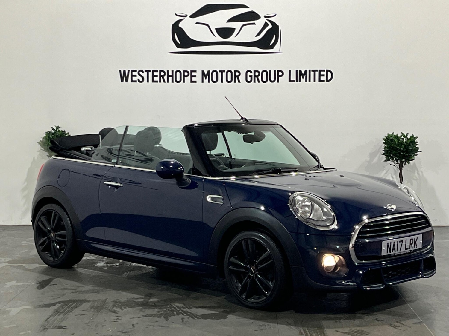 Used MINI Convertible 2017 for sale - 76239368: Photo 9