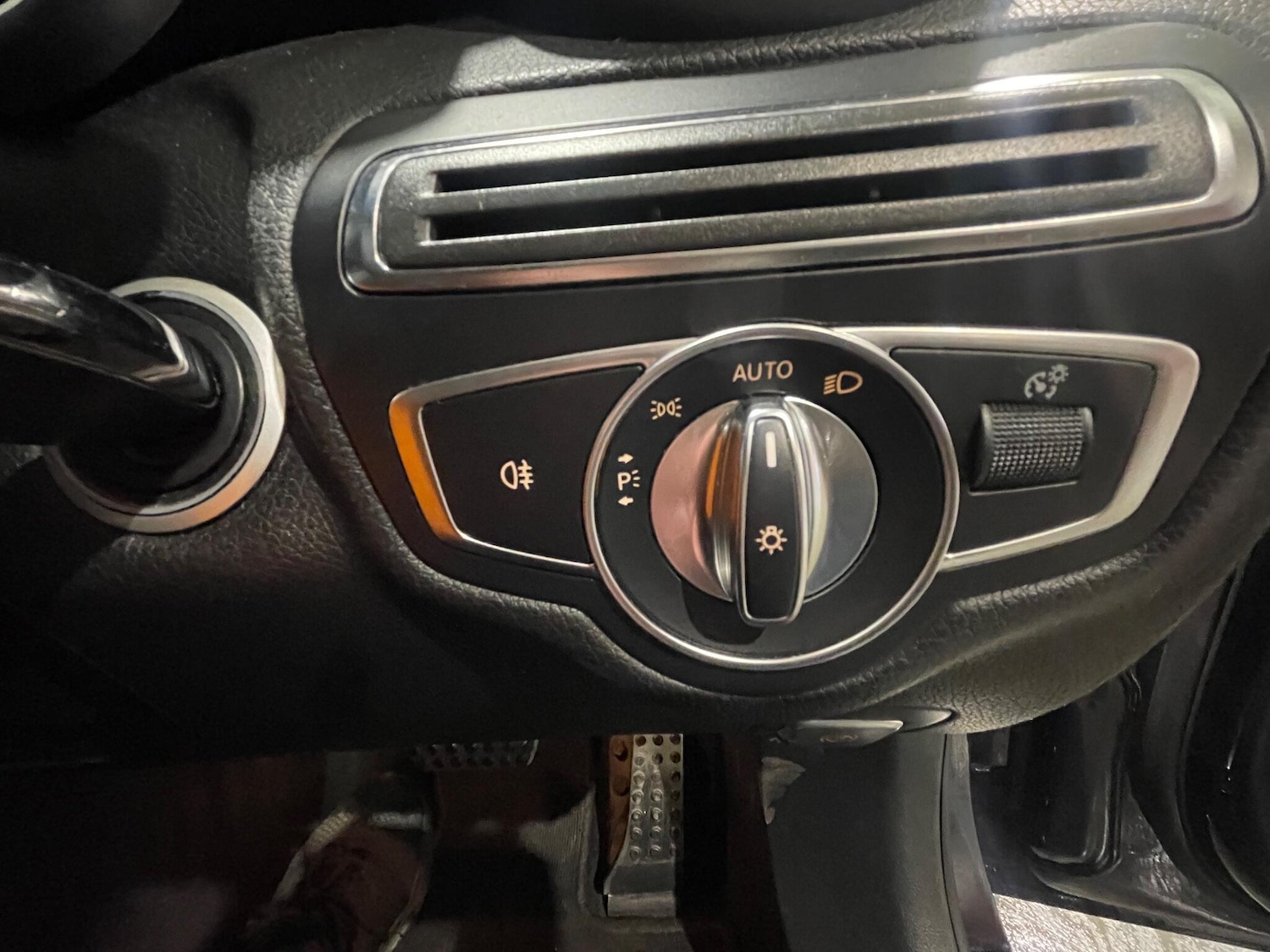 Used Mercedes-Benz C Class 2018 for sale - 77549536: Photo 29