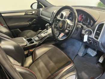 Used Porsche Cayenne 2015 for sale - 74680149: Photo