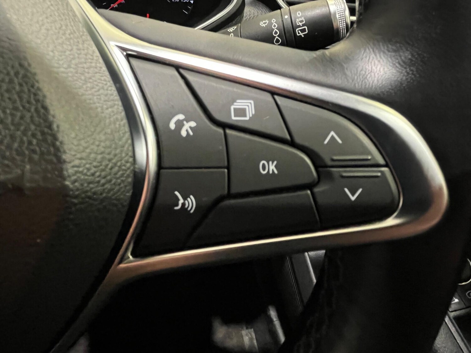 Used Renault Clio for sale - 78128023: Photo 30