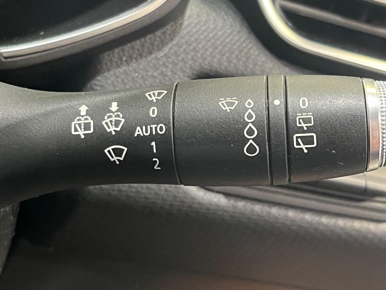 Used Renault Clio for sale - 78128023: Photo 36