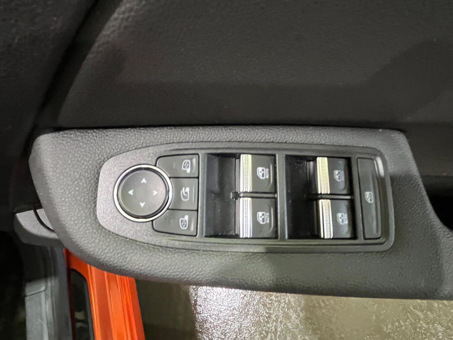 Used Renault Clio for sale - 78128023: Photo 37