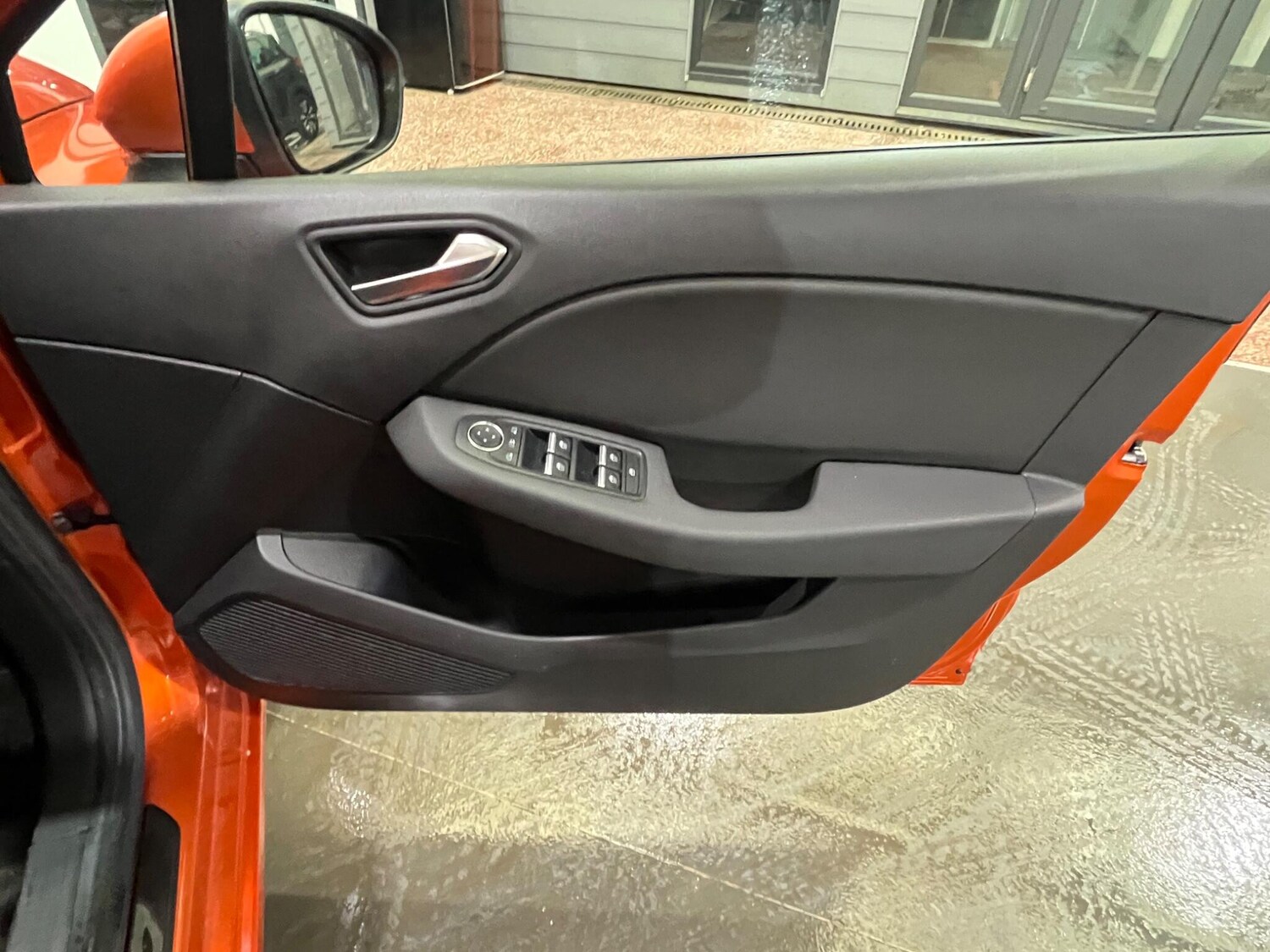 Used Renault Clio for sale - 78128023: Photo 38