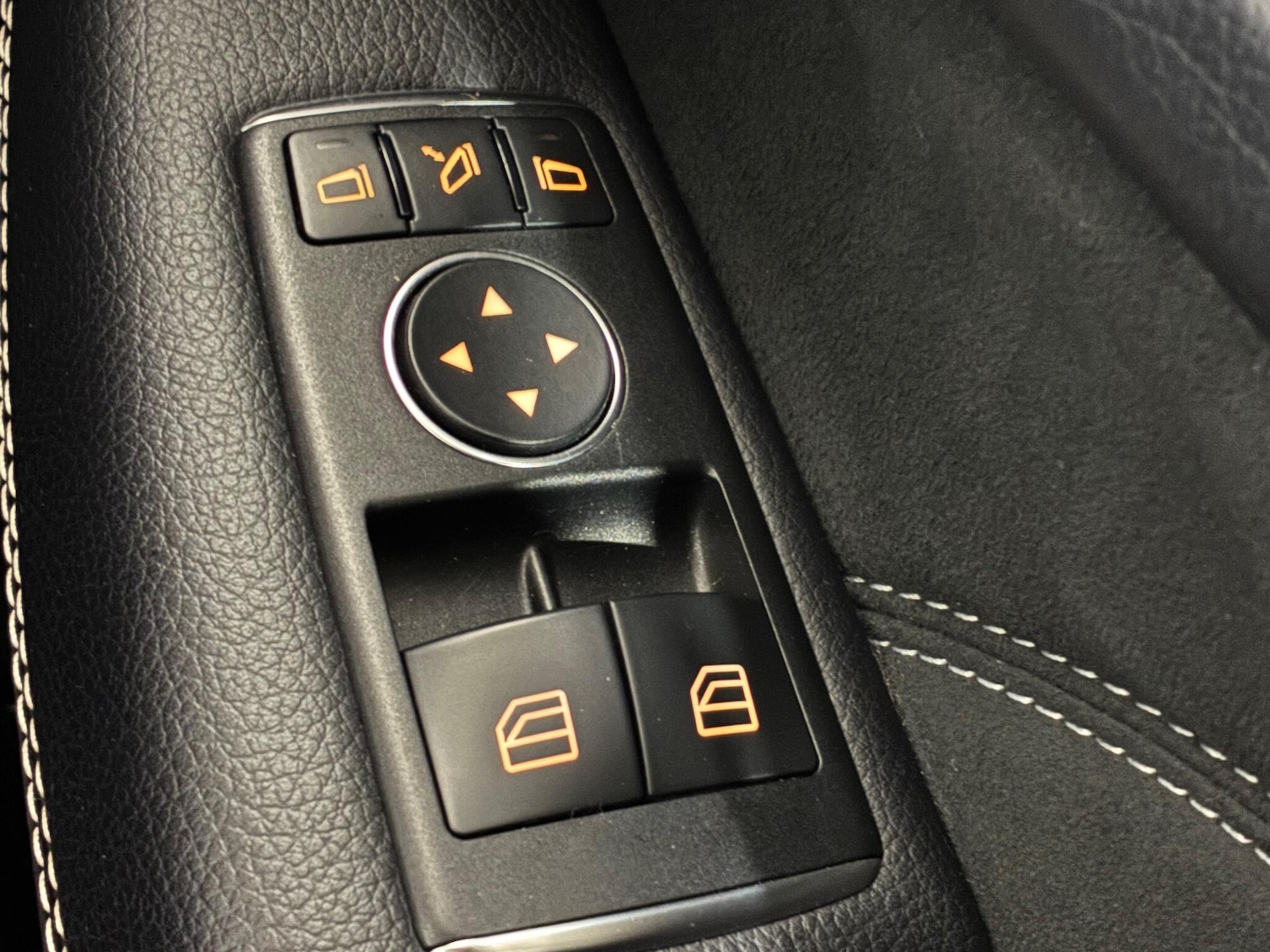 Used Mercedes-Benz C Class 2015 for sale - 76780919: Photo 27