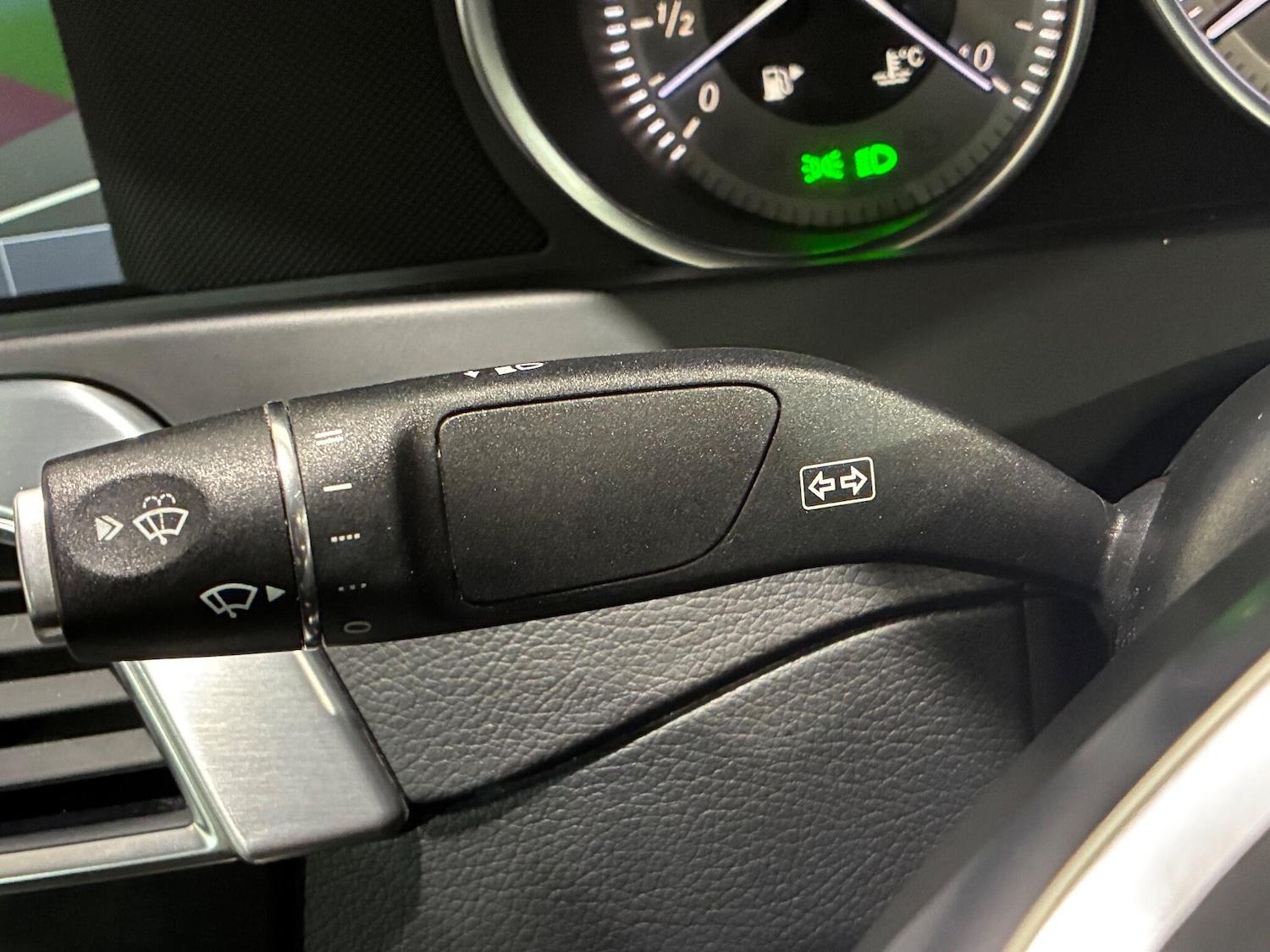 Used Mercedes-Benz C Class 2015 for sale - 76780919: Photo 28