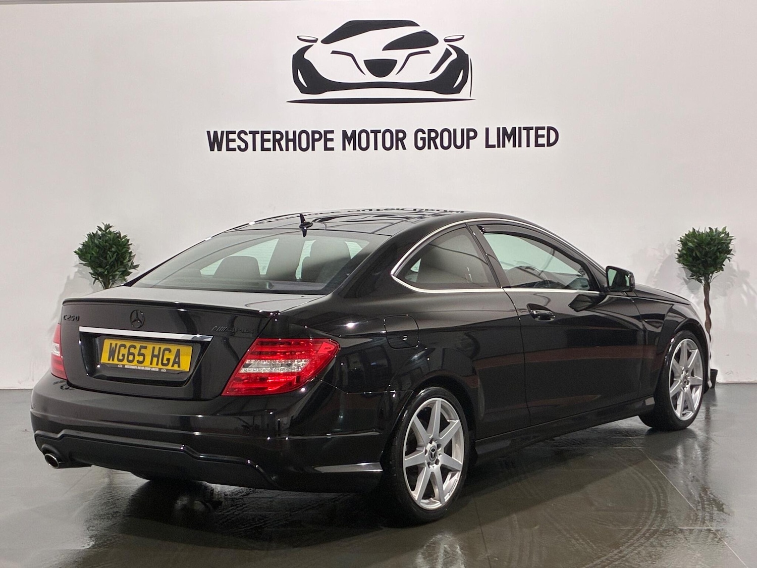 Used Mercedes-Benz C Class 2015 for sale - 76780919: Photo 4