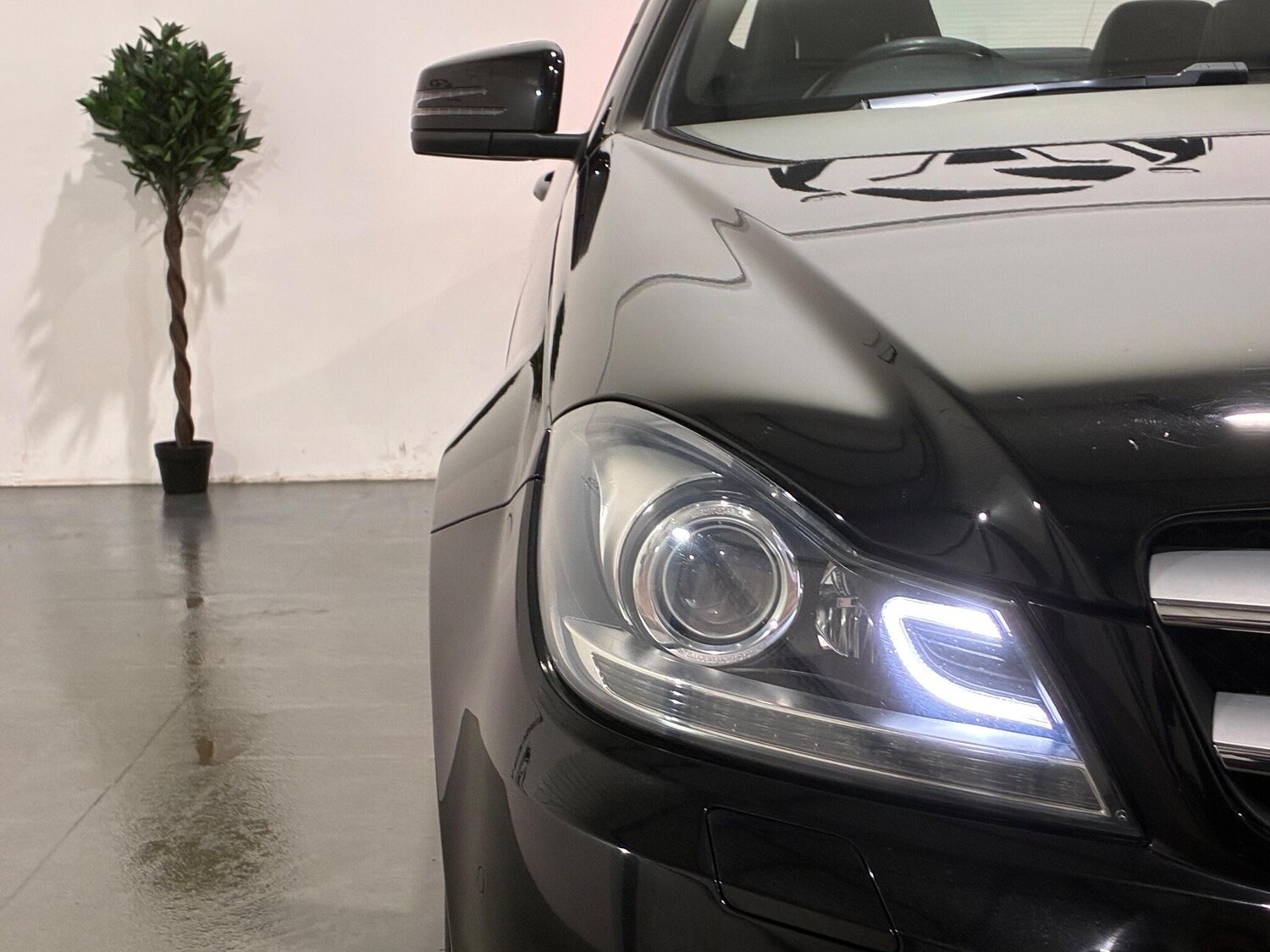 Used Mercedes-Benz C Class 2015 for sale - 76780919: Photo 46