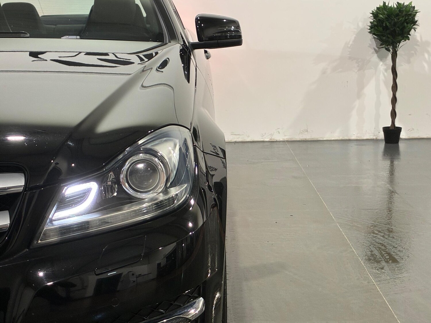 Used Mercedes-Benz C Class 2015 for sale - 76780919: Photo 47