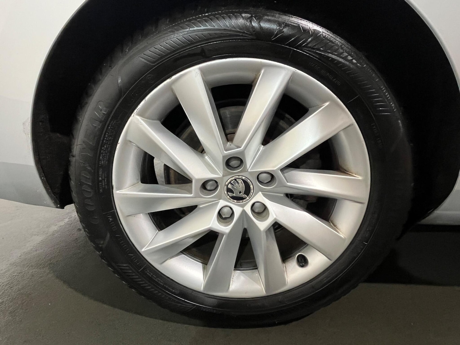 Used Skoda Superb 2017 for sale - 76658725: Photo 40