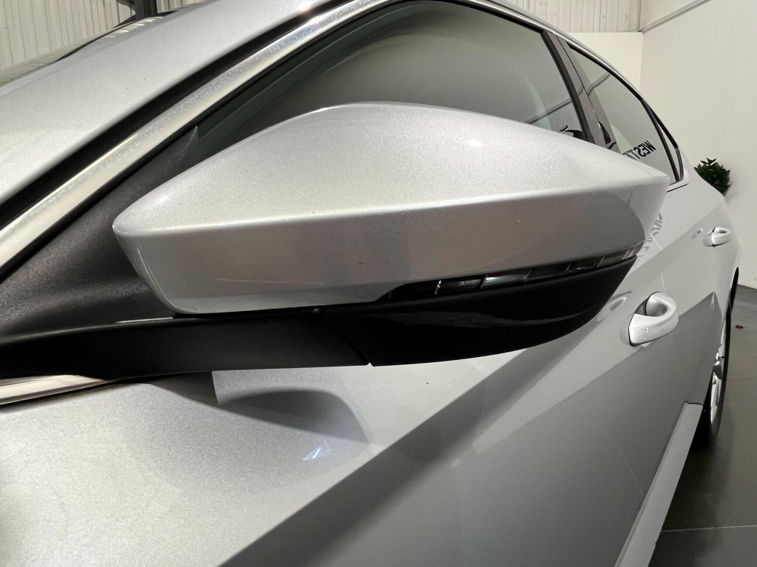 Used Skoda Superb 2017 for sale - 76658725: Photo 65