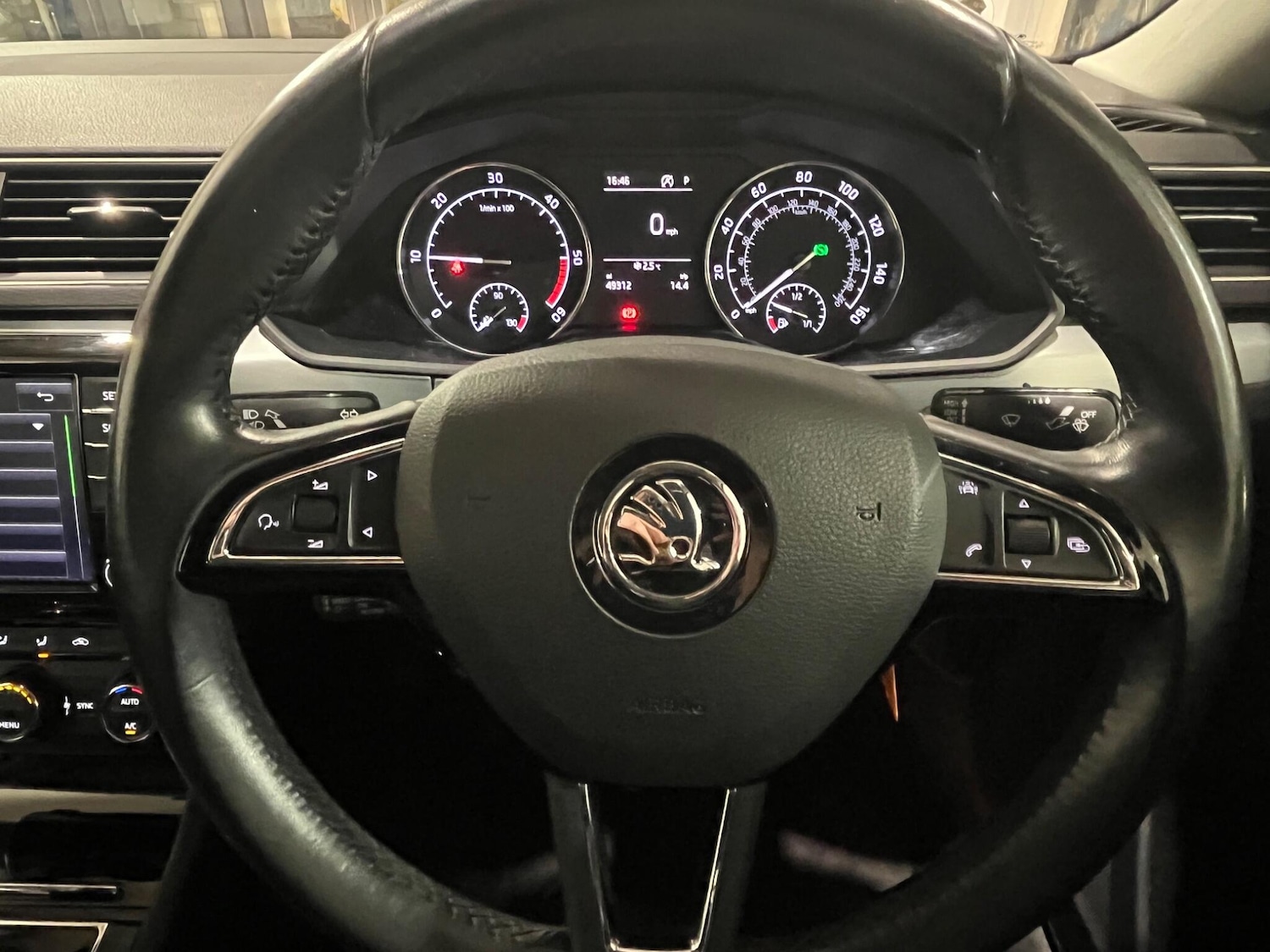 Used Skoda Superb 2017 for sale - 76658725: Photo 8