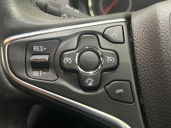 Used Vauxhall Insignia 2016 for sale - 76122908: Photo 37