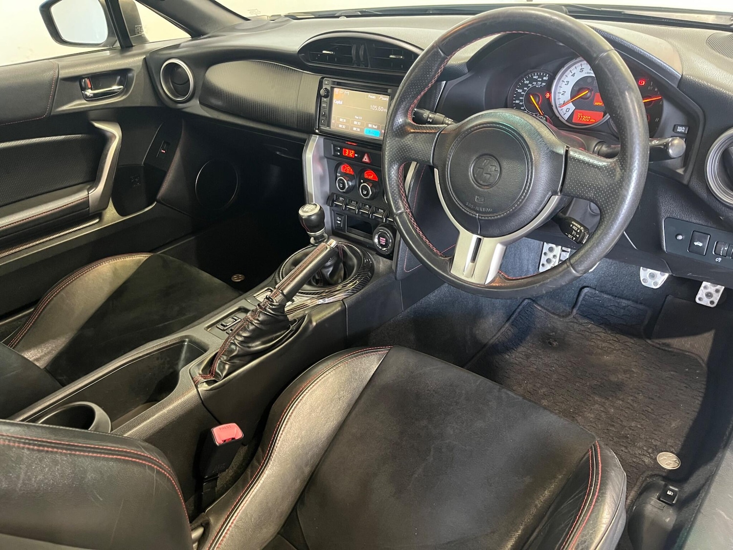 Used Toyota GT86 2013 for sale - 78019286: Photo 3