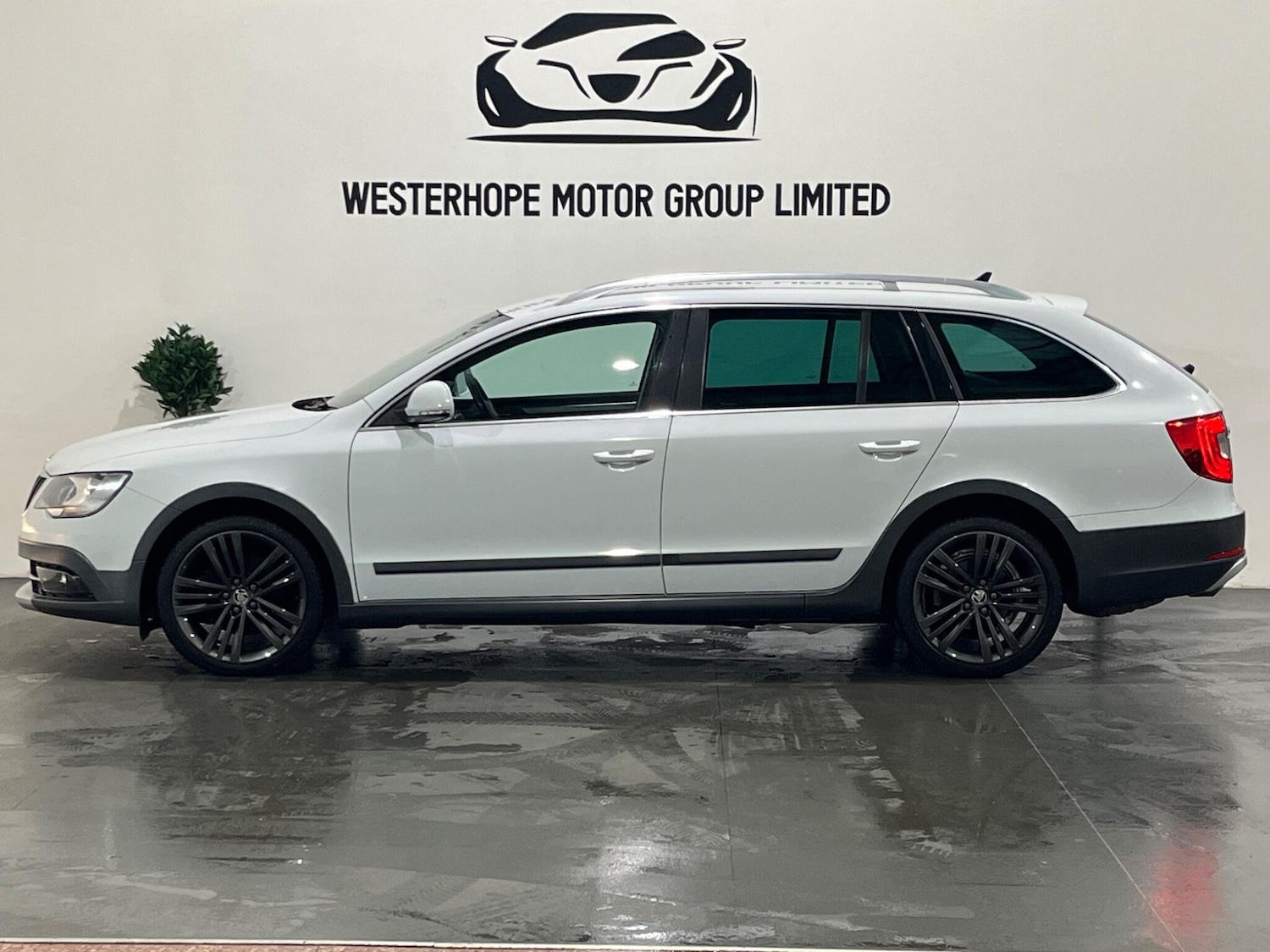 Used Skoda Superb 2014 for sale - 77538475: Photo 17