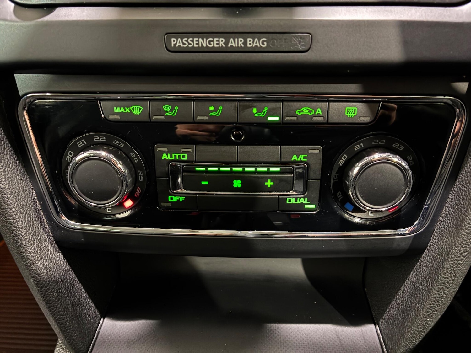 Used Skoda Superb 2014 for sale - 77538475: Photo 33