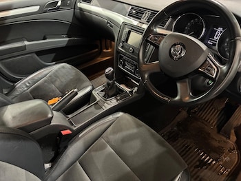 Used Skoda Superb 2014 for sale - 77538475: Photo