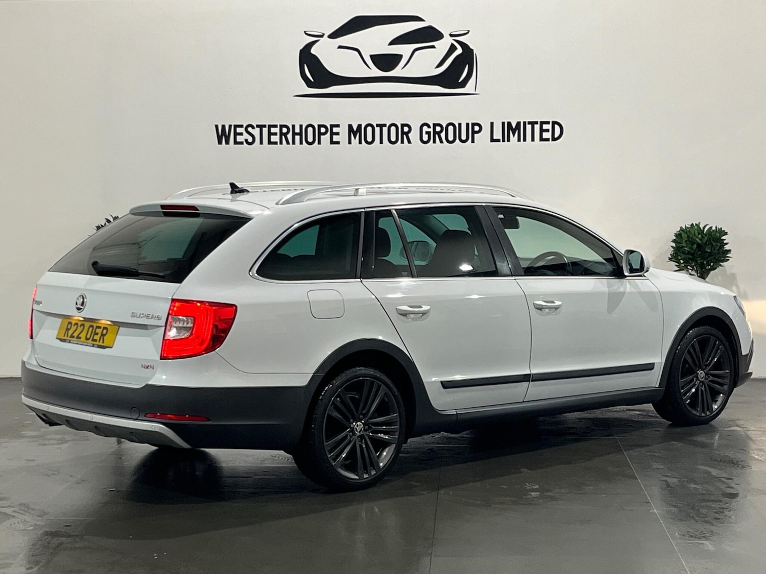 Used Skoda Superb 2014 for sale - 77538475: Photo 7