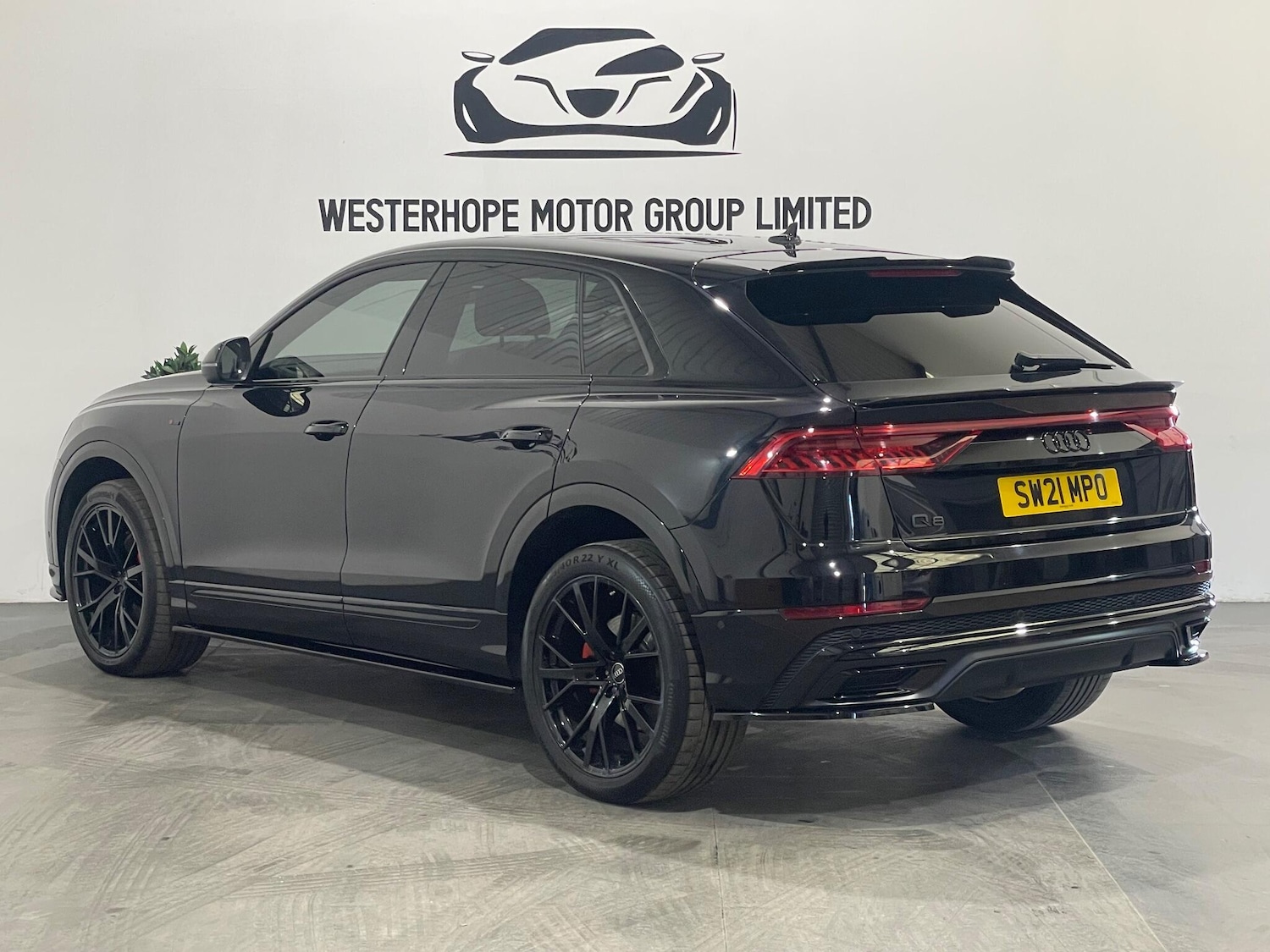 Used Audi Q8 for sale - 77926032: Photo 2