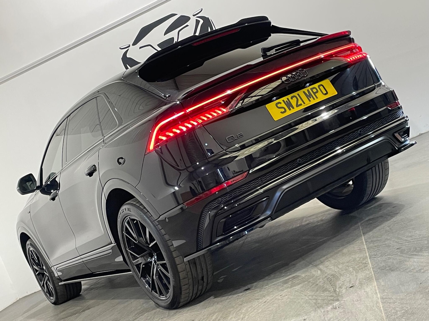 Used Audi Q8 for sale - 77926032: Photo 9