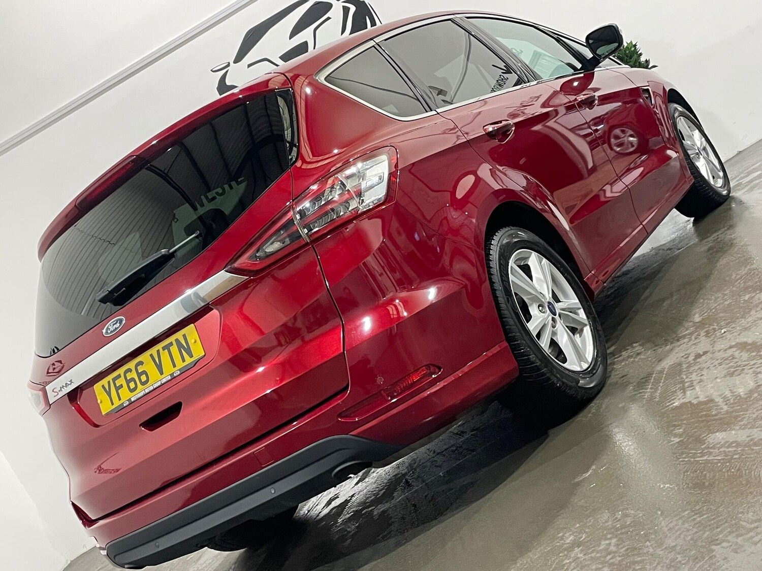 Used Ford S-Max 2016 for sale - 77909317: Photo 23