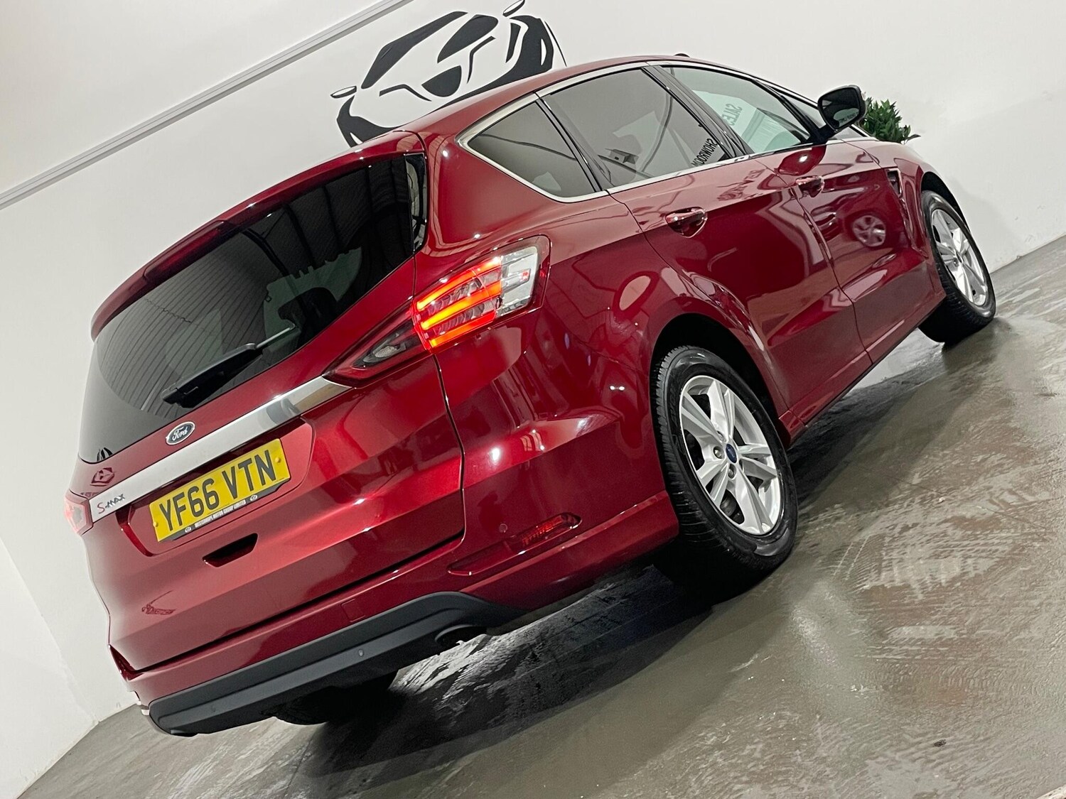 Used Ford S-Max 2016 for sale - 77909317: Photo 24